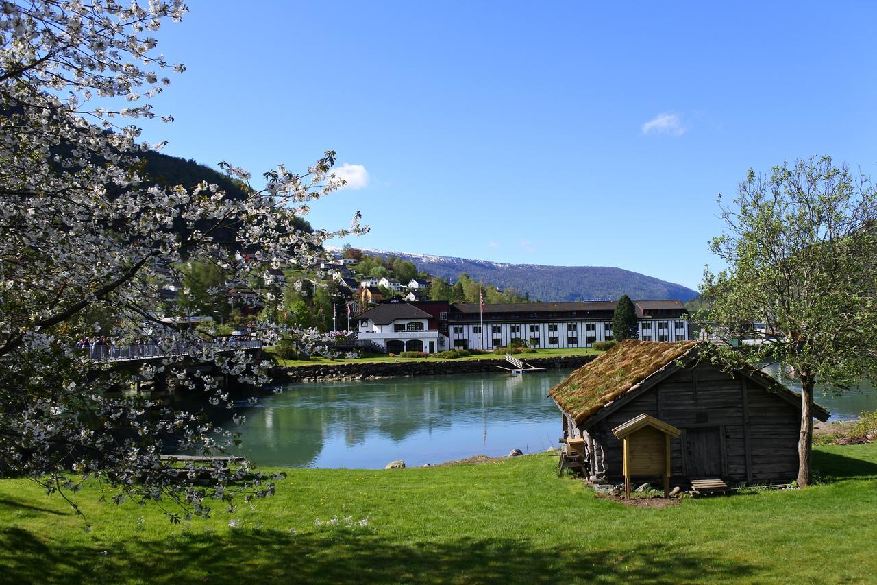Stryn Hotel Esterno foto